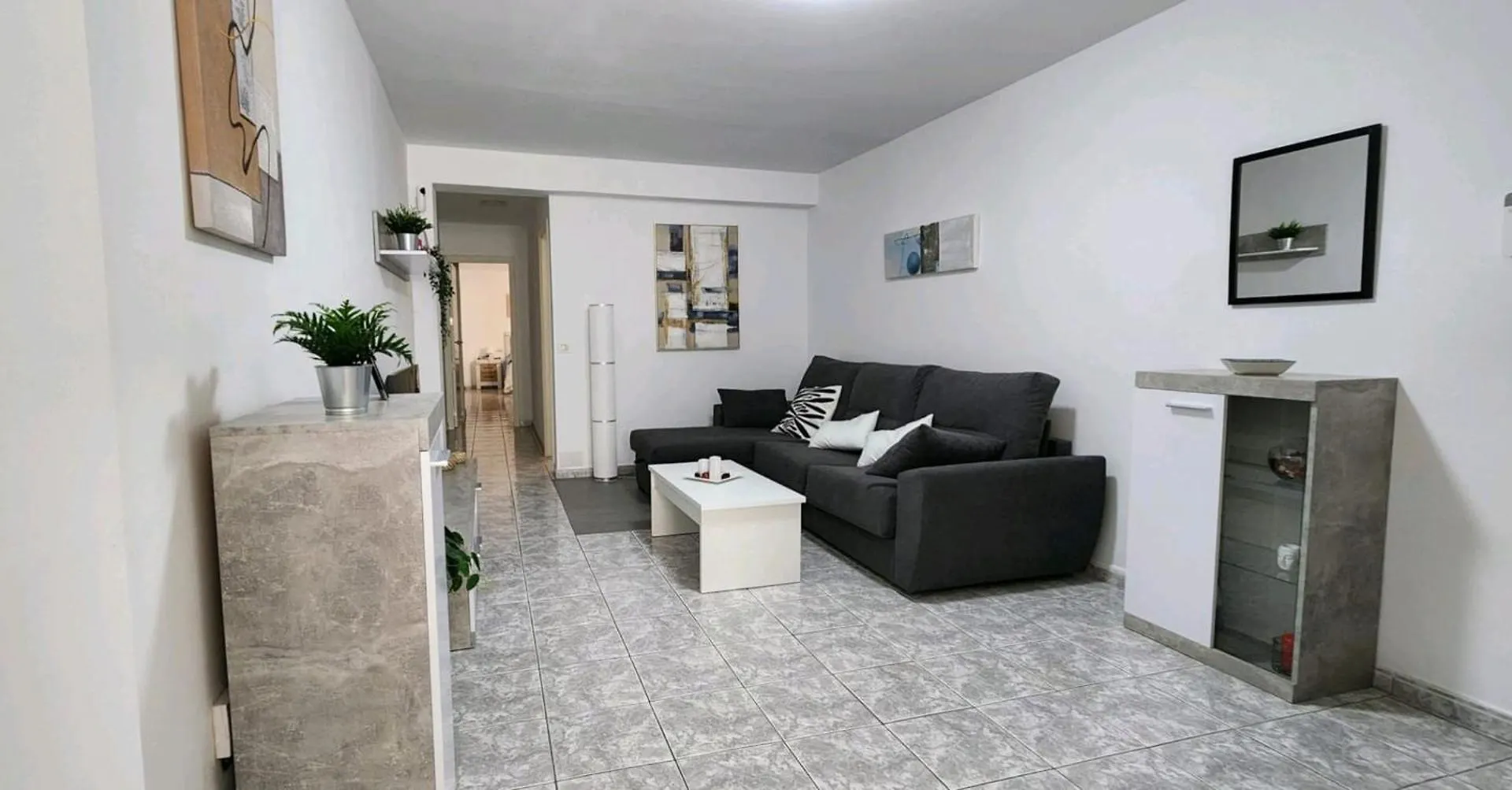 Fantastic Holiday Apartment Arona